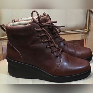 ABEO PASSAGE LACE UP TAN LEATHER BOOTS Size 10